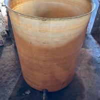 Botti in vetroresina con coperchi