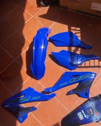 plastiche+grafiche Yamaha YZ 2024