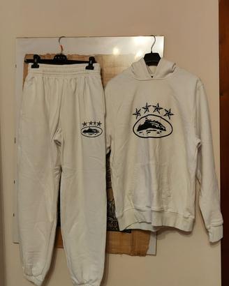 Felpa e pantalone corteiz