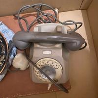 TELEFONO A DISCO VINTAGE ANNI 70 CON SPINA SIP