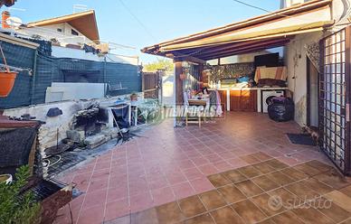 Bilocale con giardino locato