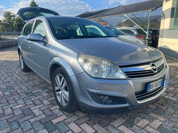Opel Astra 2007