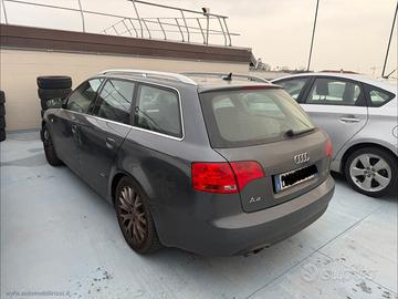 AUDI A4 2.0 TDI F.AP. Avant Top plus