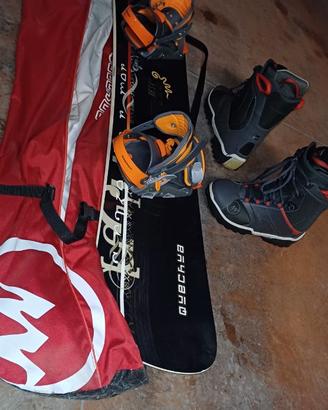 Tavola snowboard+attacchi+scarponi+sacca