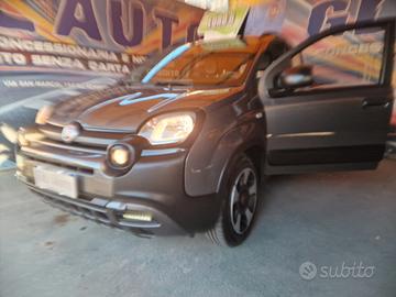 FIAT PANDA 1.0 HYBRID CITY CROSS UNICOP.