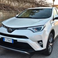 rav 4 2.0 d4d 