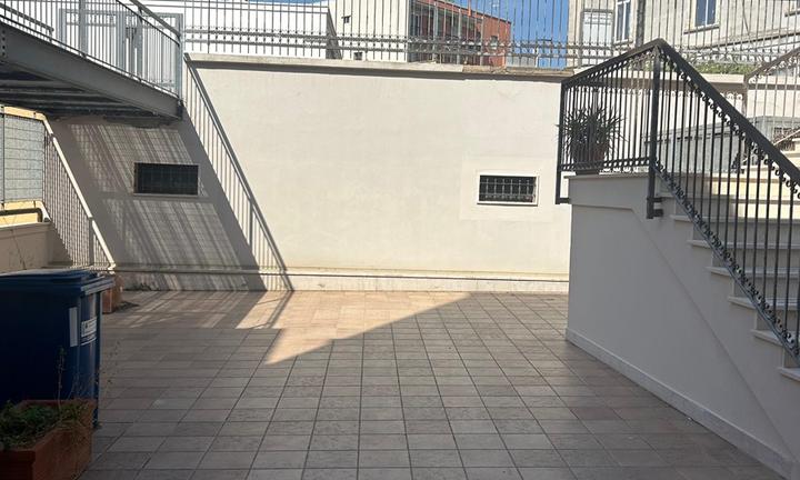 Locale commerciale a Mottola