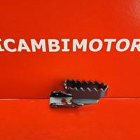 POGGIAPIEDI DX APRILIA ET TUAREG 50