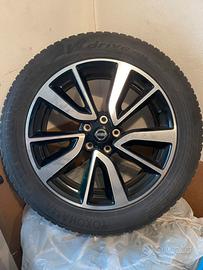 Cerchi in lega Nissan