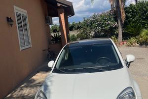 Macchina tagliandata  e  revisionata