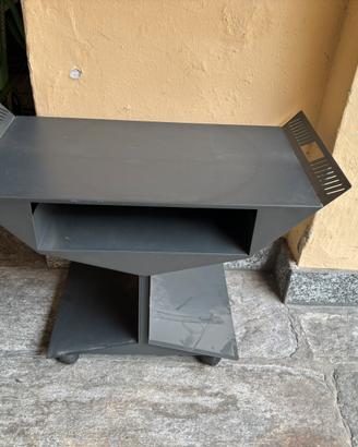 Mobile sala per televisione radio in Driade