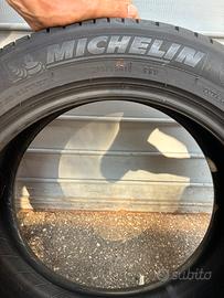 Gomme auto