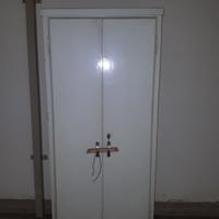 Mobiletto in legno