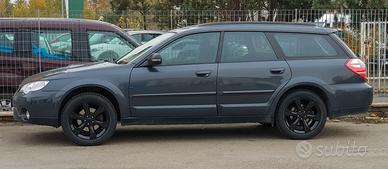 SUBARU OUTBACK 2.5 bifuel 16v Black lim 2007