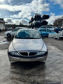 RICAMBI AUTO LANCIA Y ANNO 2000 GRIGIA