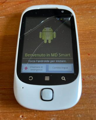 Smartphone Momodesign Android touchscreen rovinato