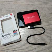 SSD portatile da 2TB, collegamento USB Type-C / US