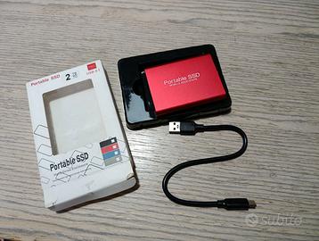 SSD portatile da 2TB, collegamento USB Type-C / US