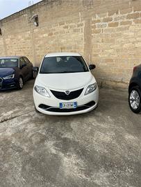 Lancia Ypsilon 1.2 69 CV 5 porte S&S Gold