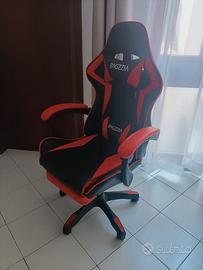 GamingChair reclinabile con poggiapiedi