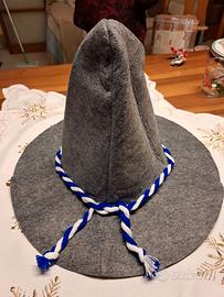 Cappello in feltro grigio stile Oktoberfest