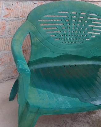 PANCHINA DI PLASTICA