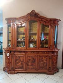 Credenza mobile in legno radice