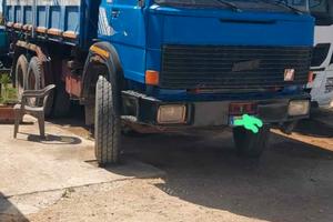 camion  fiat iveco 330.26
