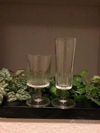 Bicchieri con calice in vetro, da acqua e da vino