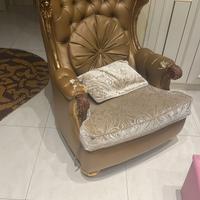 Divano e poltrona classica