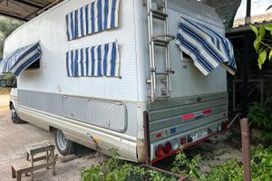 KIT PER CAMPEGGIO IN CAMPER