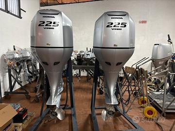 Coppia motori fuoribordo HONDA BF225 anno 2016