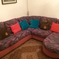 Divano angolare con penisola