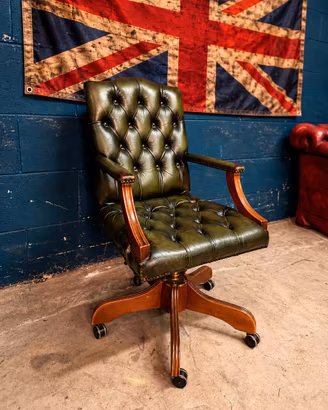 Poltrona Chester Chesterfield in pelle green Uk