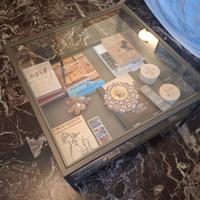 Tavolino in vetro e acciaio Ikea