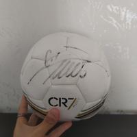 pallone ball signed Cristiano Ronaldo CR7 museum