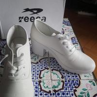 Scarpe da donna in pelle, marca Reeca numero 40½