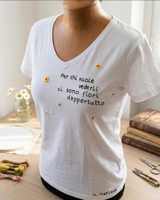 T-shirt ricamata a mano Matisse pezzo unico
