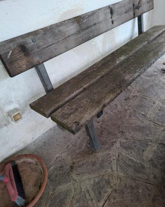 panchine in legno e ferro 