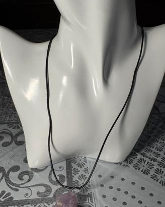 collana con pendente in pietra naturale