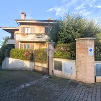 PORZIONE DI BIFAMILIARE A CIVITANOVA MARCHE