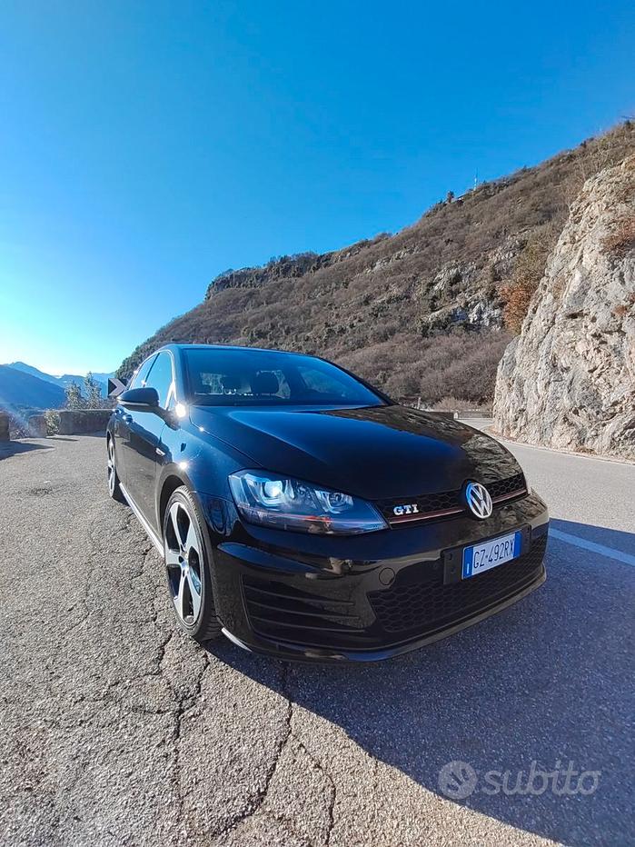 VOLKSWAGEN Golf 7ª serie