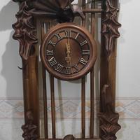 orologio da parete in legno stile rustico. 