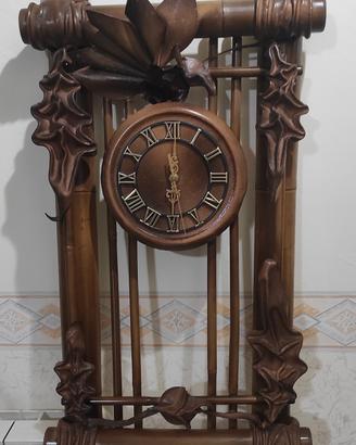 orologio da parete in legno stile rustico. 