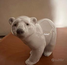 Statuetta di orso attento porcellana Lladro’