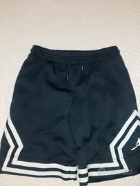 pantaloni corti jordan