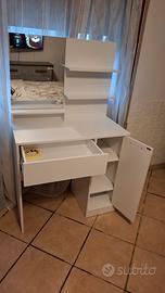 mobile da trucco.