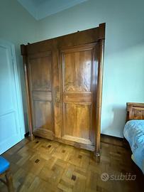 ARMADIO IMPERO IN NOCE MASSELLO (1830–1850)