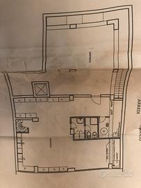 Locale attrezzato e arredato centro