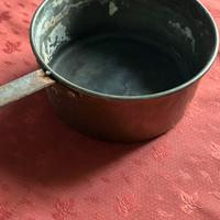 Antica pentola in rame